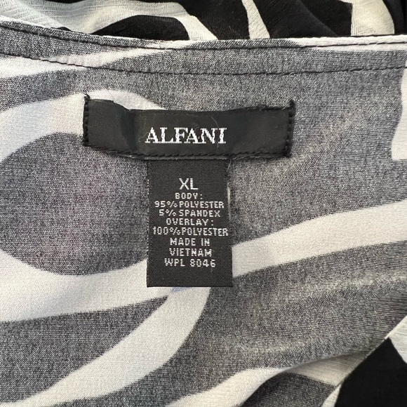 Alfani Black and Gray Patterned Blouse Sz XL - Picture 5 of 6